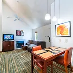 Metro Phoenix Loft Sleeps 6